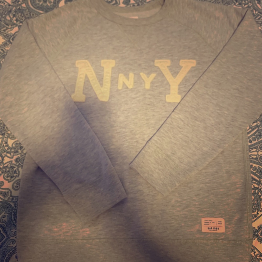 Gap kids sweatshirt